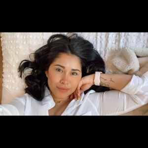 Meet your Posher, Ana